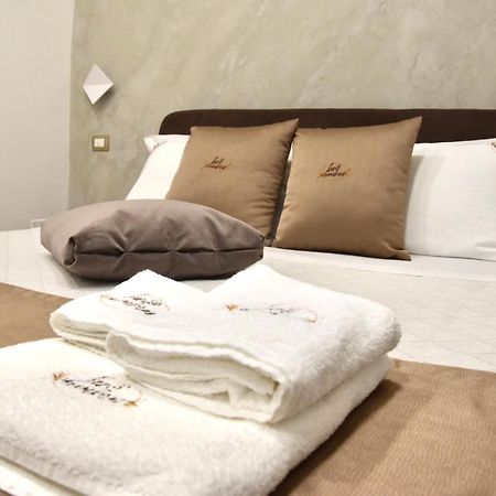 Les 3 Chambres Lecce Ngoại thất bức ảnh