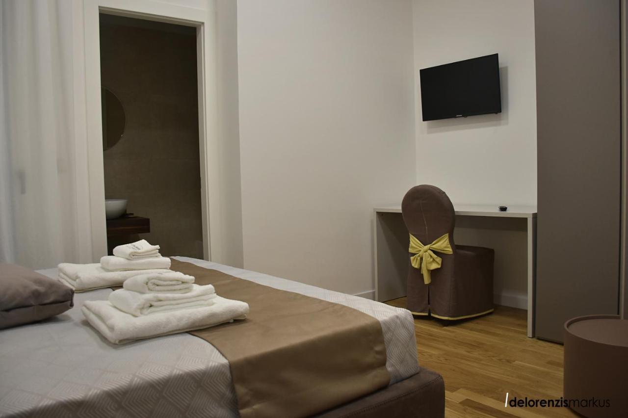 Les 3 Chambres Lecce Ngoại thất bức ảnh