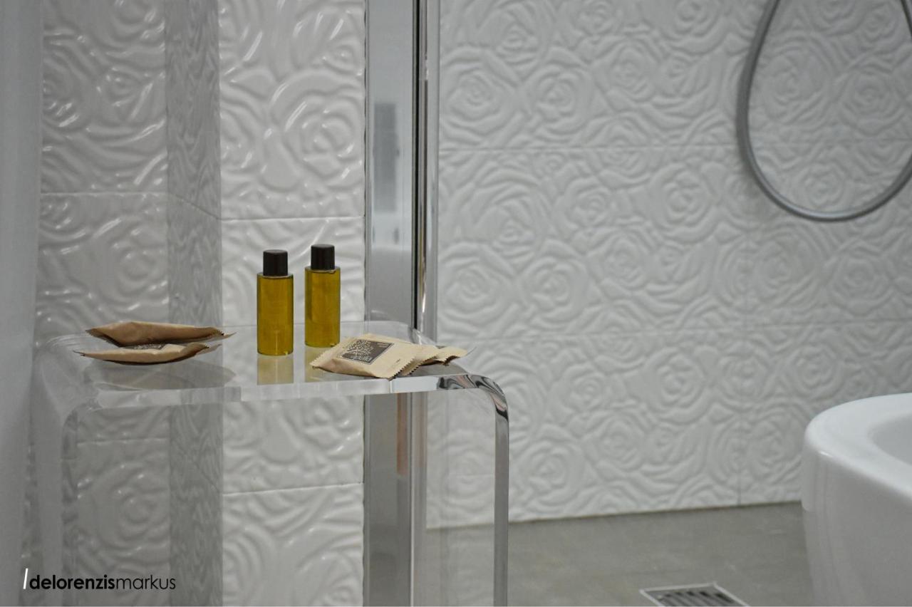 Les 3 Chambres Lecce Ngoại thất bức ảnh